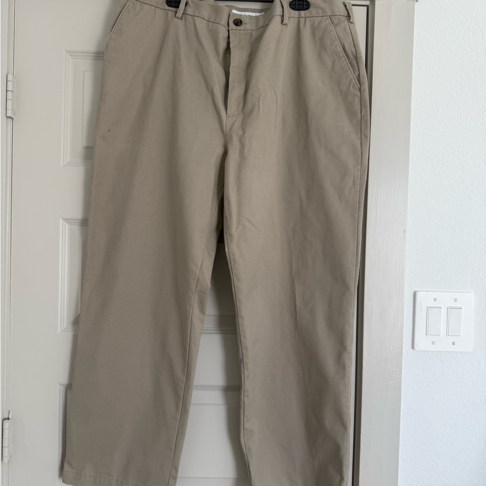 Amazon Essentials Men's Khaki Chinos